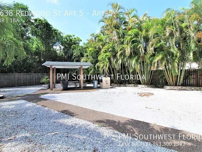 1638 Redwood St #5 — Photo 6
