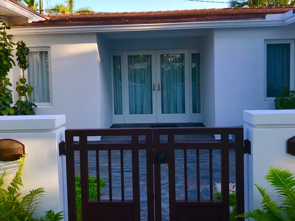 544 Alminar Ave, Coral Gables, FL 33146