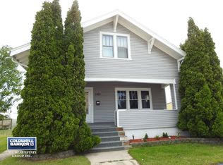 1105 Madison St, Two Rivers, WI 54241