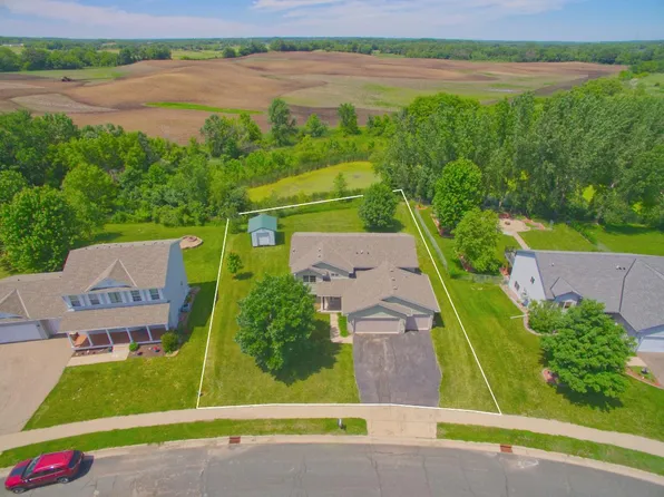 927 Aspen Ln, Montrose, MN 55363