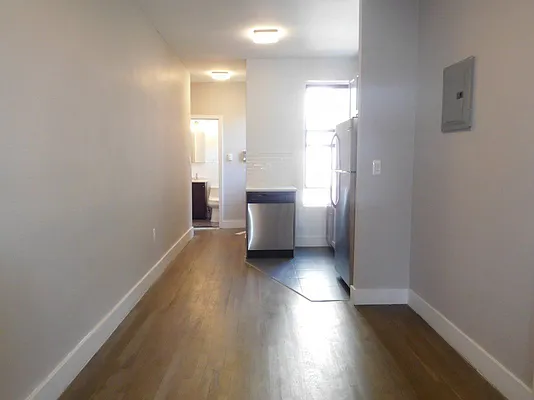 Rented by Bohemia Realty Group | media 17