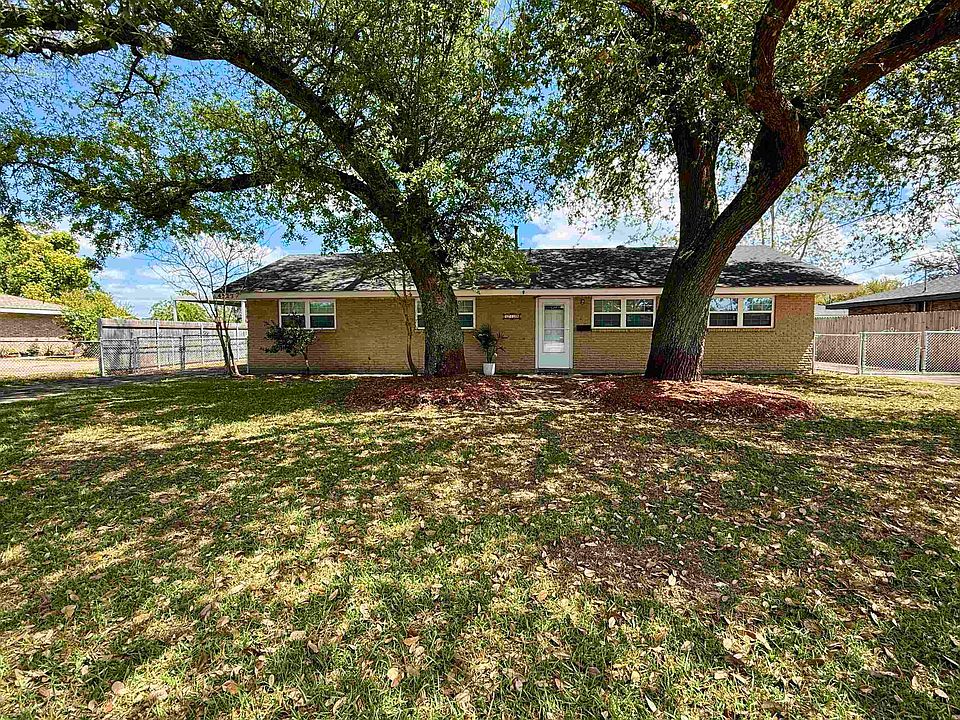 1st image of 4539 Sale Ln