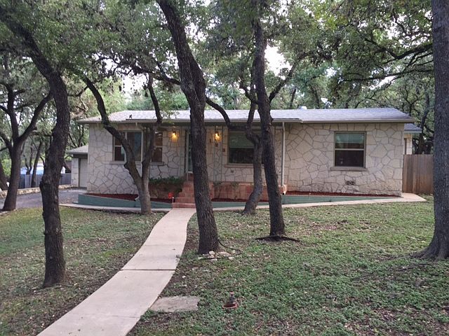 1st image of 123 Mimosa Dr