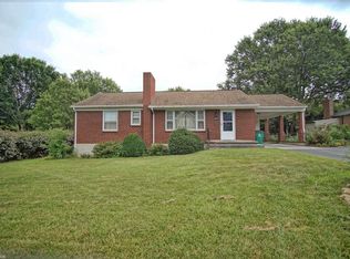 1007 Kentwood Dr, Blacksburg, VA 24060
