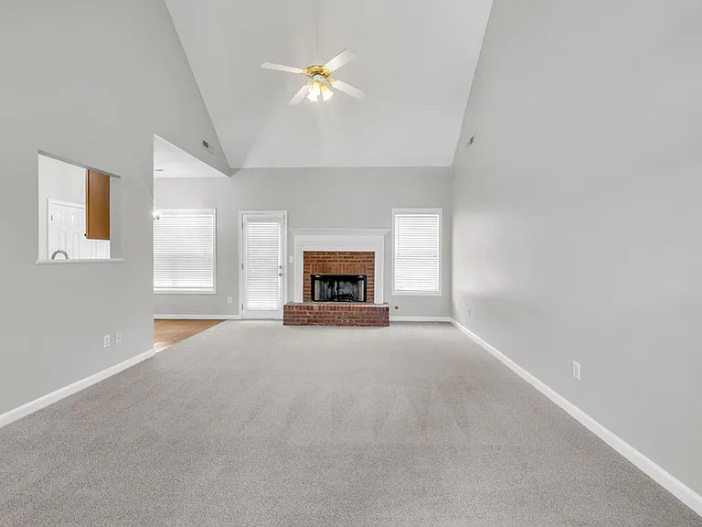 6549 Wellesley Dr — Photo 10