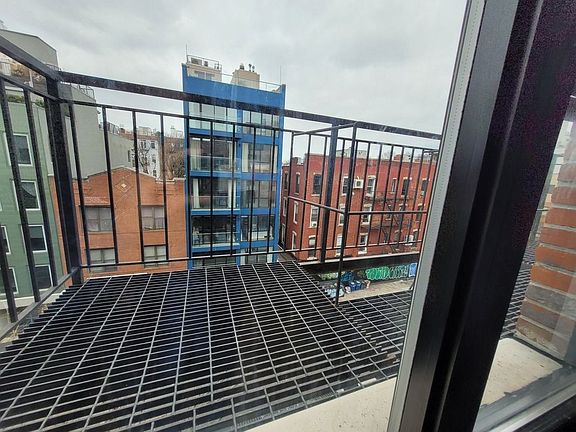 5th image of 148 Meserole St #4RT