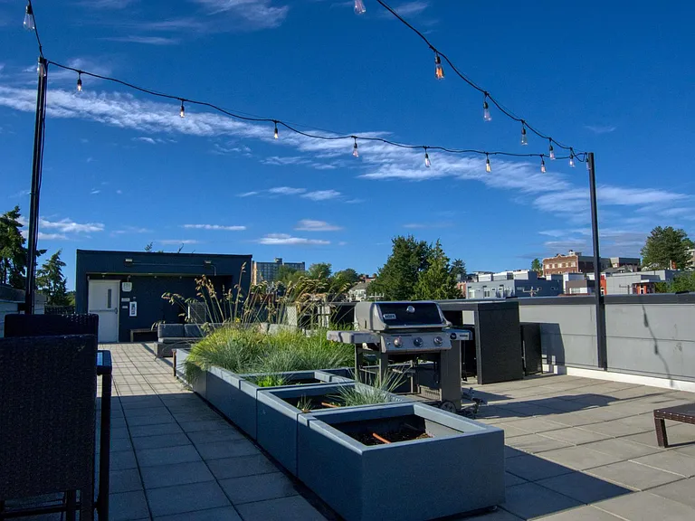 121 12th Ave E #307 — Photo 15