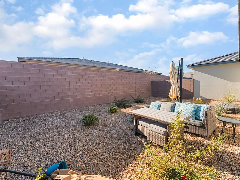 9601 Jadeite Ln — Photo 31