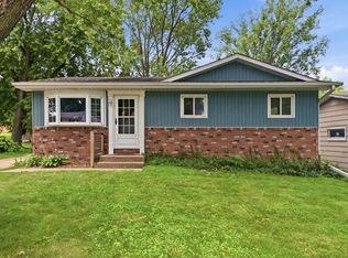 1410 Calvin St, Davenport, IA 52804