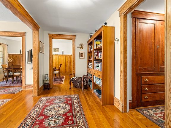 2nd image of 49 Winchester St #2