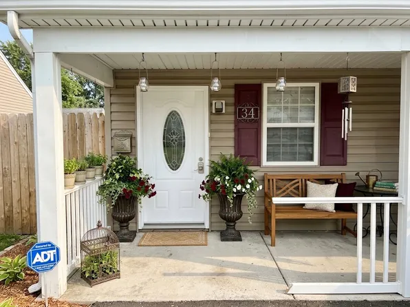 34 Ring Ln, Levittown, PA 19055