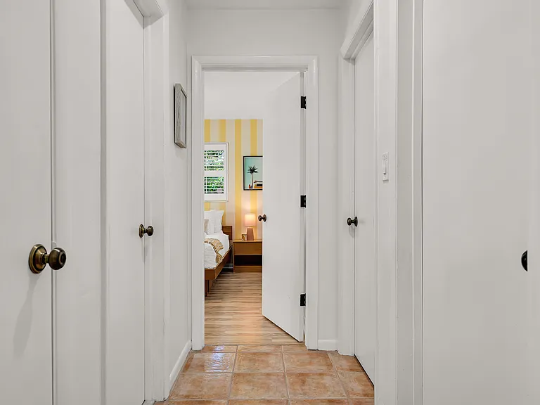 6421 NE 22nd Ave — Photo 24
