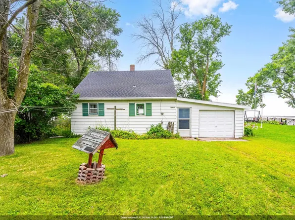 N9015 Debaker Ln, Luxemburg, WI 54217