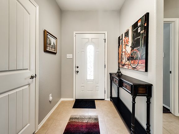 4th image of 2236 Jocelyn Way