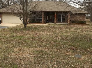 305 Persimmon Ridge Rd, Blanchard, OK 73010