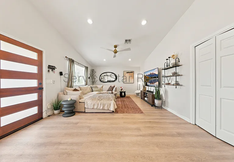 2162 E Concorda Dr — Photo 5