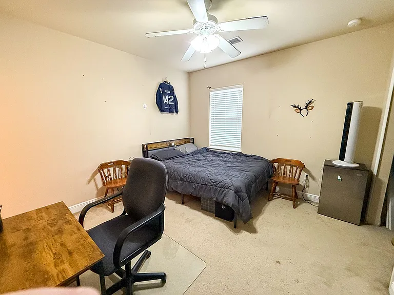 2942 SW 35th Pl #33 — Photo 16