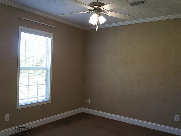 3876 Rowell Rd — Photo 18