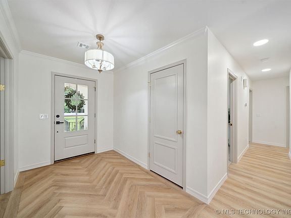 5th image of 1402 E 125th St