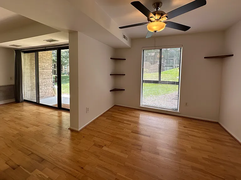 2052 Royal Fern Ct #2B — Photo 5