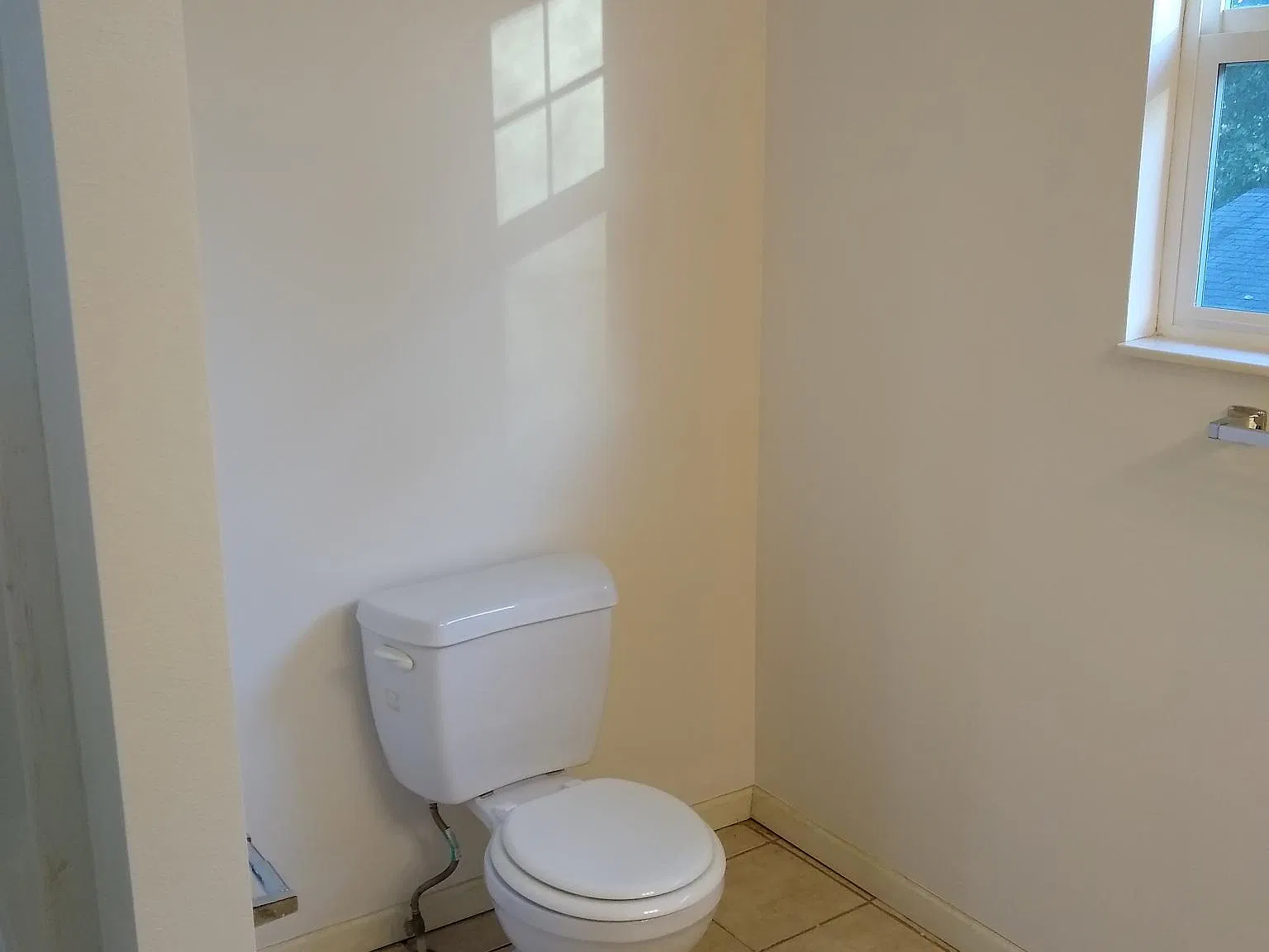 3 bed, 1200 sqft, $1,000 — Photo 2