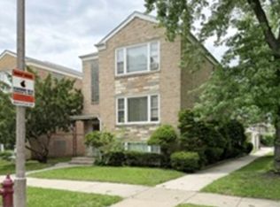 2100 Scoville Ave, Berwyn, IL 60402
