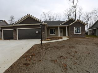137 Tumbling Stone Ct, Fort Wayne, IN 46845