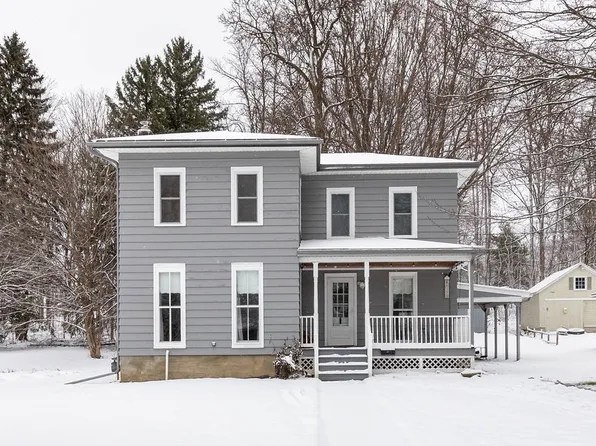 6150 Lake Ave, Wolcott, NY 14590