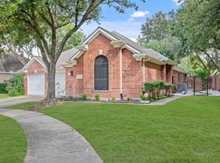 6402 Parkriver Xing, Sugar Land, TX 77479