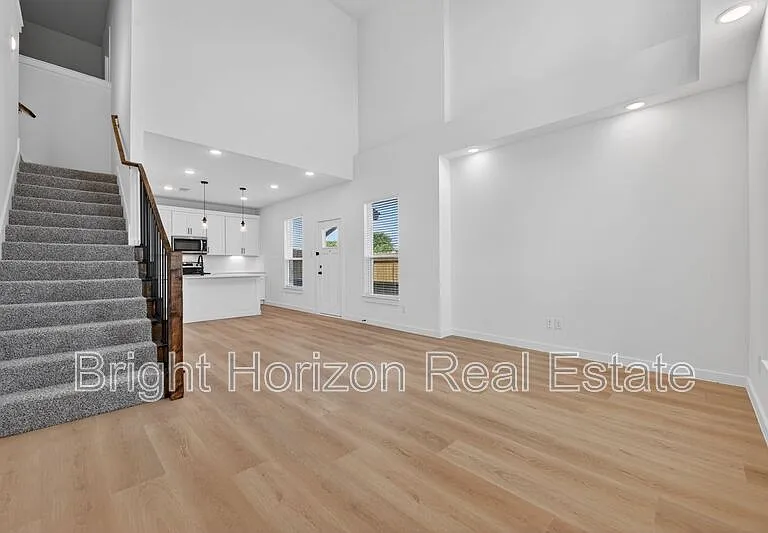 10524 Tube Dr #101 — Photo 3