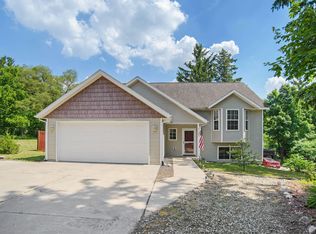 3008 Plainfield Ave NE, Grand Rapids, MI