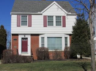 4449 Baintree Rd, University Heights, OH 44118