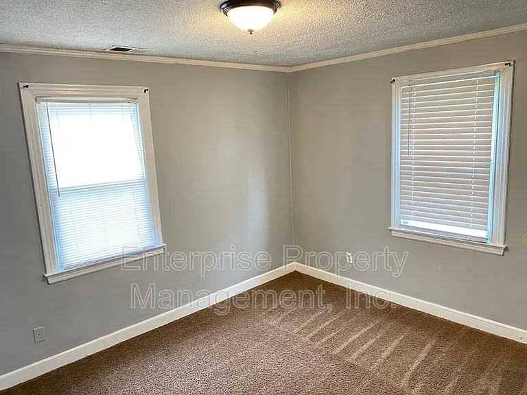 3654 Mason Ave — Photo 8