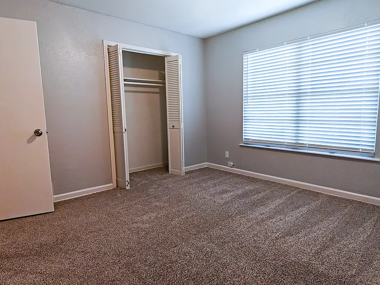 4800 Sabelle Ln — Photo 14