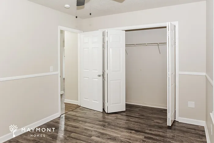 104 Cerrydowns Ct — Photo 9