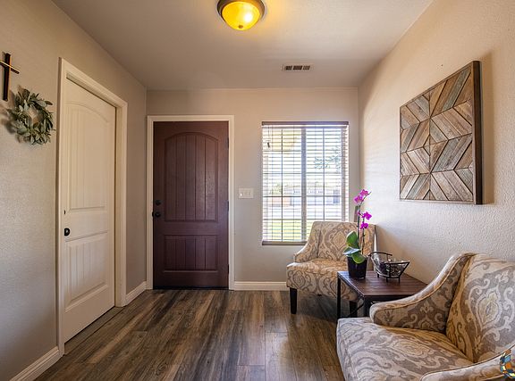 2nd image of 1190 Ocotillo Dr