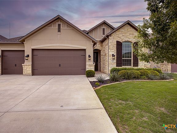 2nd image of 1435 Oaklawn Dr