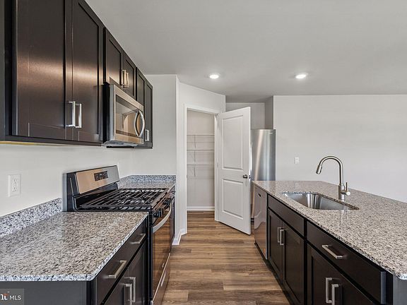 5th image of 5200 Crooked Ln