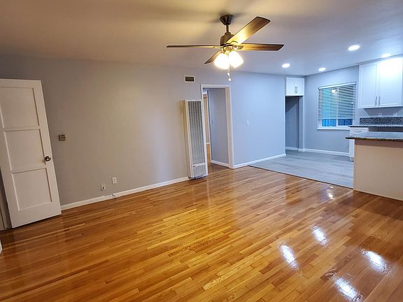 5th image of 3949 Kansas St APT 14
