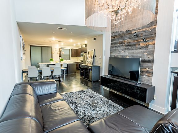 3rd image of 7846 Civita Blvd