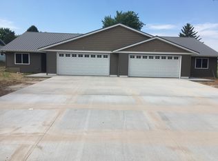 5564 Christopher Dr, Eau Claire, WI 54703