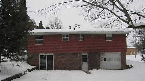 4th image of 469 Garden Ln