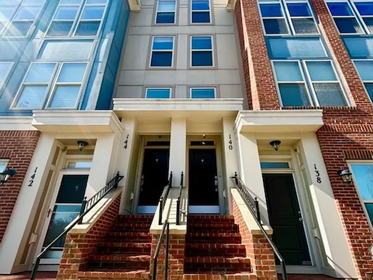140 Copley Cir #22-B — Photo 2