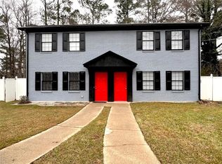 401 Bedford Bay Ln, Lawrenceville, GA 30046