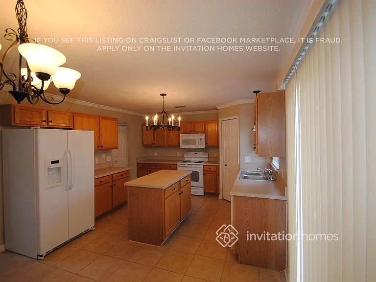 688 Red Pepper Loop — Photo 7