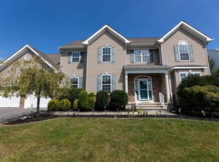 201 La Costa Dr, Egg Harbor Township, NJ 08234
