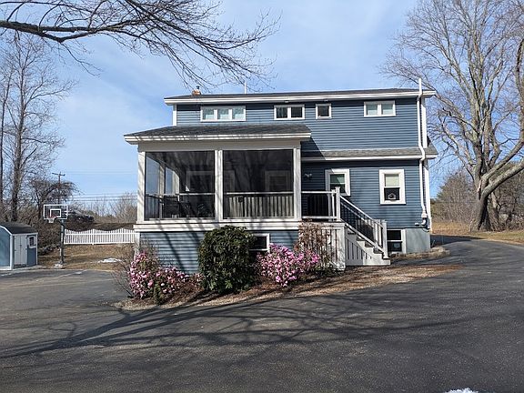3rd image of 925 Portsmouth Ave