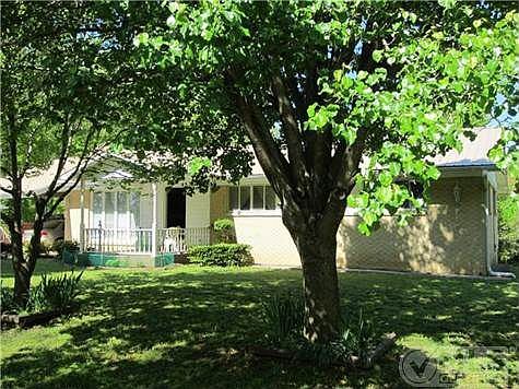 2nd image of 240 Indian Ck Dr
