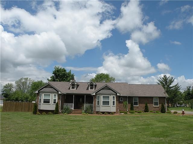 1st image of 1617 Smith Dr