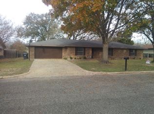 1004 Northwood Blvd, Corsicana, TX 75110